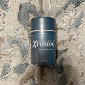 XFusion shake on keratin hair fibers in light brown